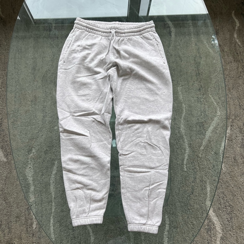 Aritzia tan sweatpants